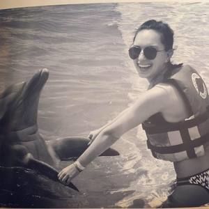 Meet your Posher, Hayley